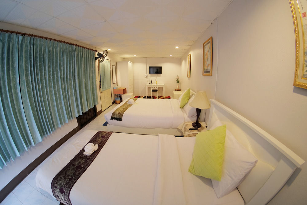 נאן Baan Issara Boutique Hotel מראה חיצוני תמונה