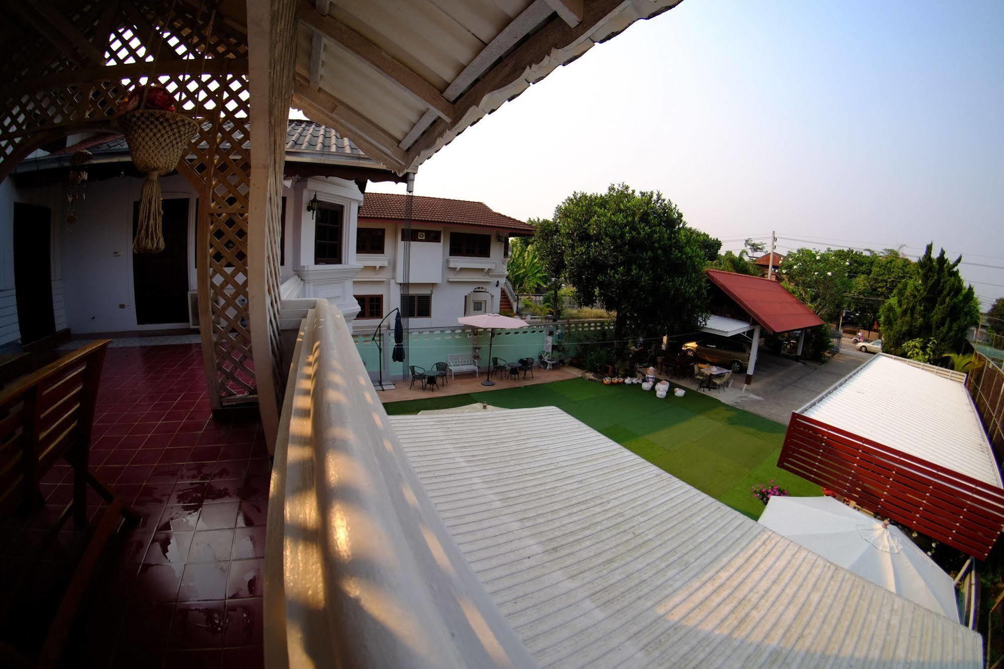 נאן Baan Issara Boutique Hotel מראה חיצוני תמונה