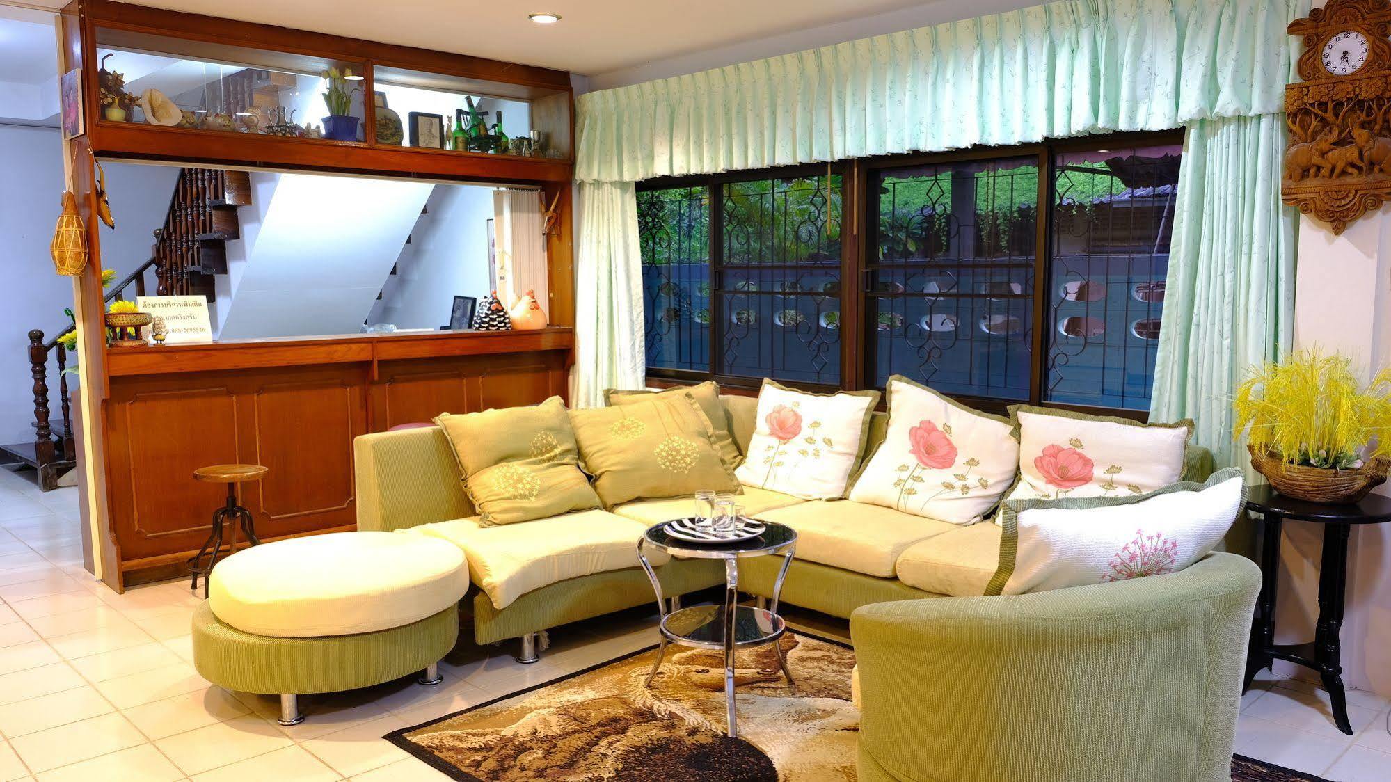 נאן Baan Issara Boutique Hotel מראה חיצוני תמונה