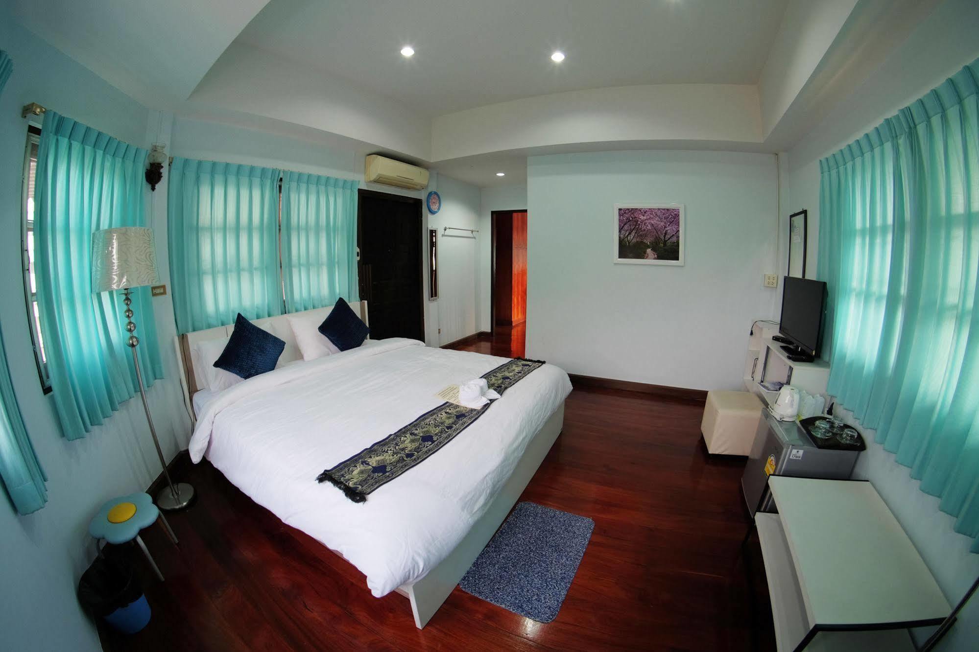 נאן Baan Issara Boutique Hotel מראה חיצוני תמונה