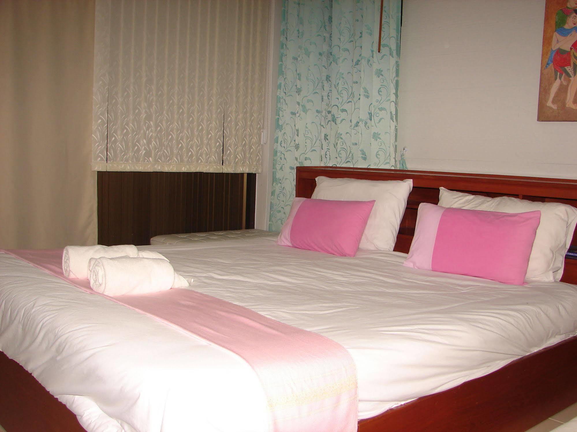נאן Baan Issara Boutique Hotel מראה חיצוני תמונה