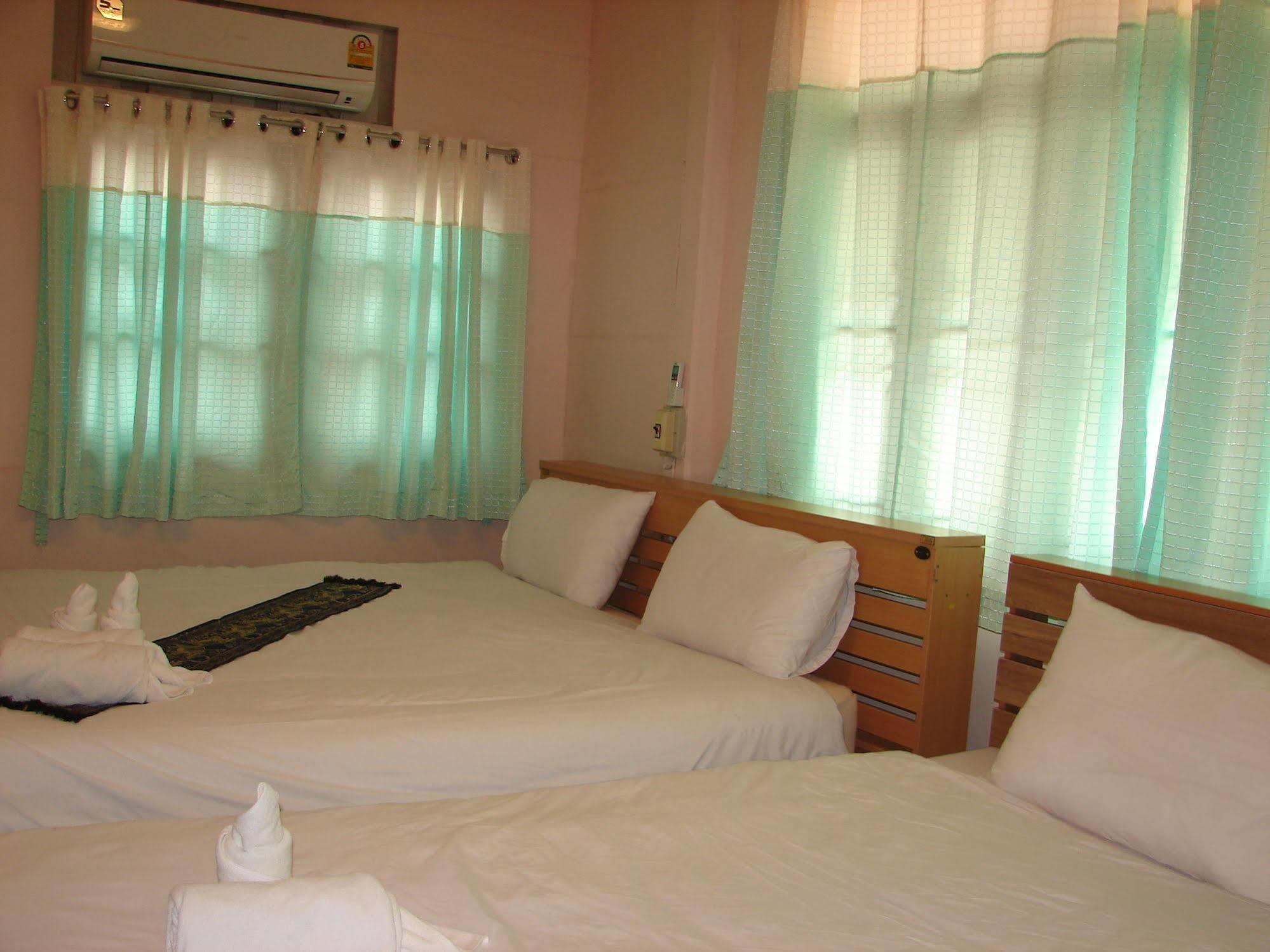 נאן Baan Issara Boutique Hotel מראה חיצוני תמונה