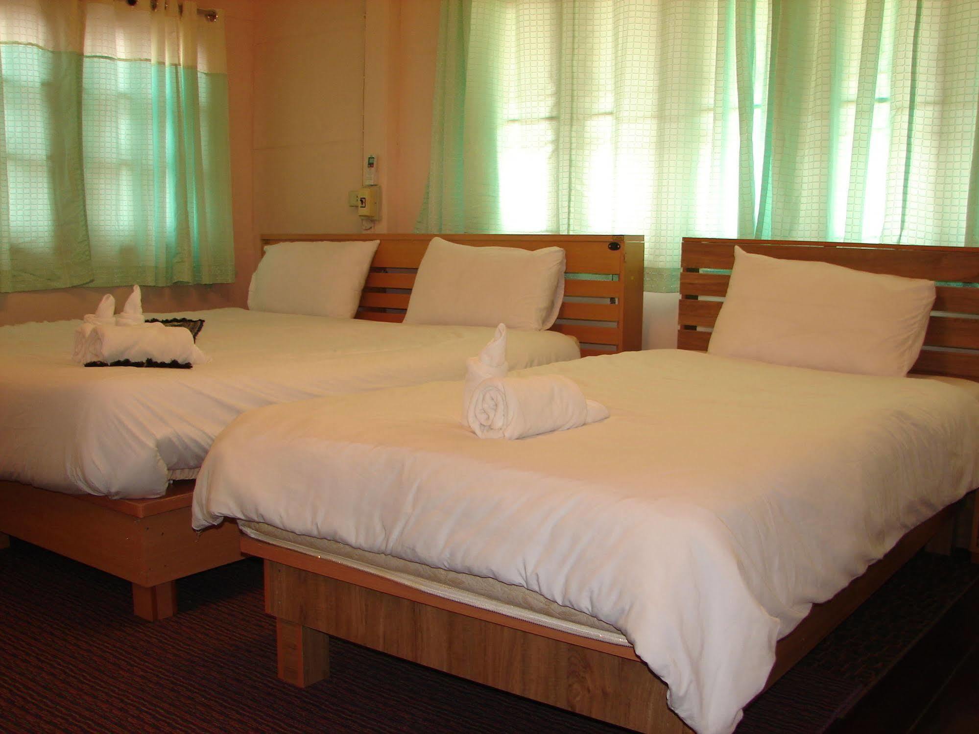 נאן Baan Issara Boutique Hotel מראה חיצוני תמונה